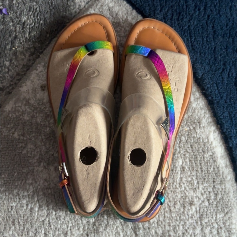 Guess • Rainbow • Flat Sandals • Size 7